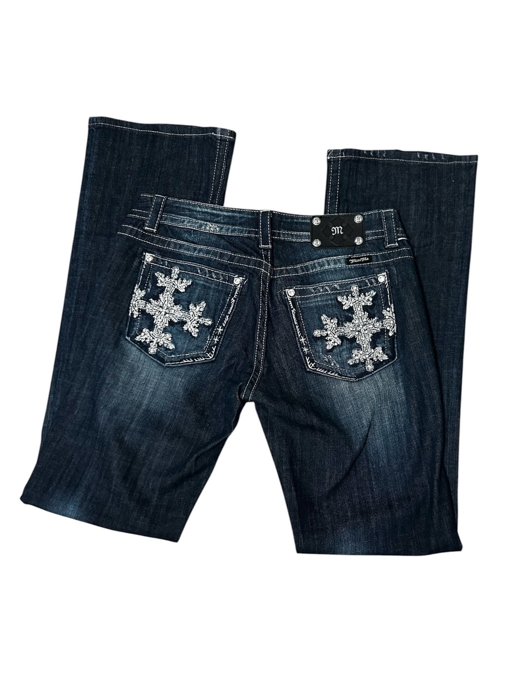 Miss Me Bootcut Rhinestone Pockets Denim Jeans Size 31 Cross Snowflake Pattern - Picture 2 of 6